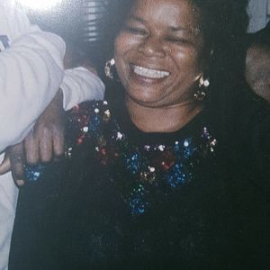 Meet your Posher, Carrie